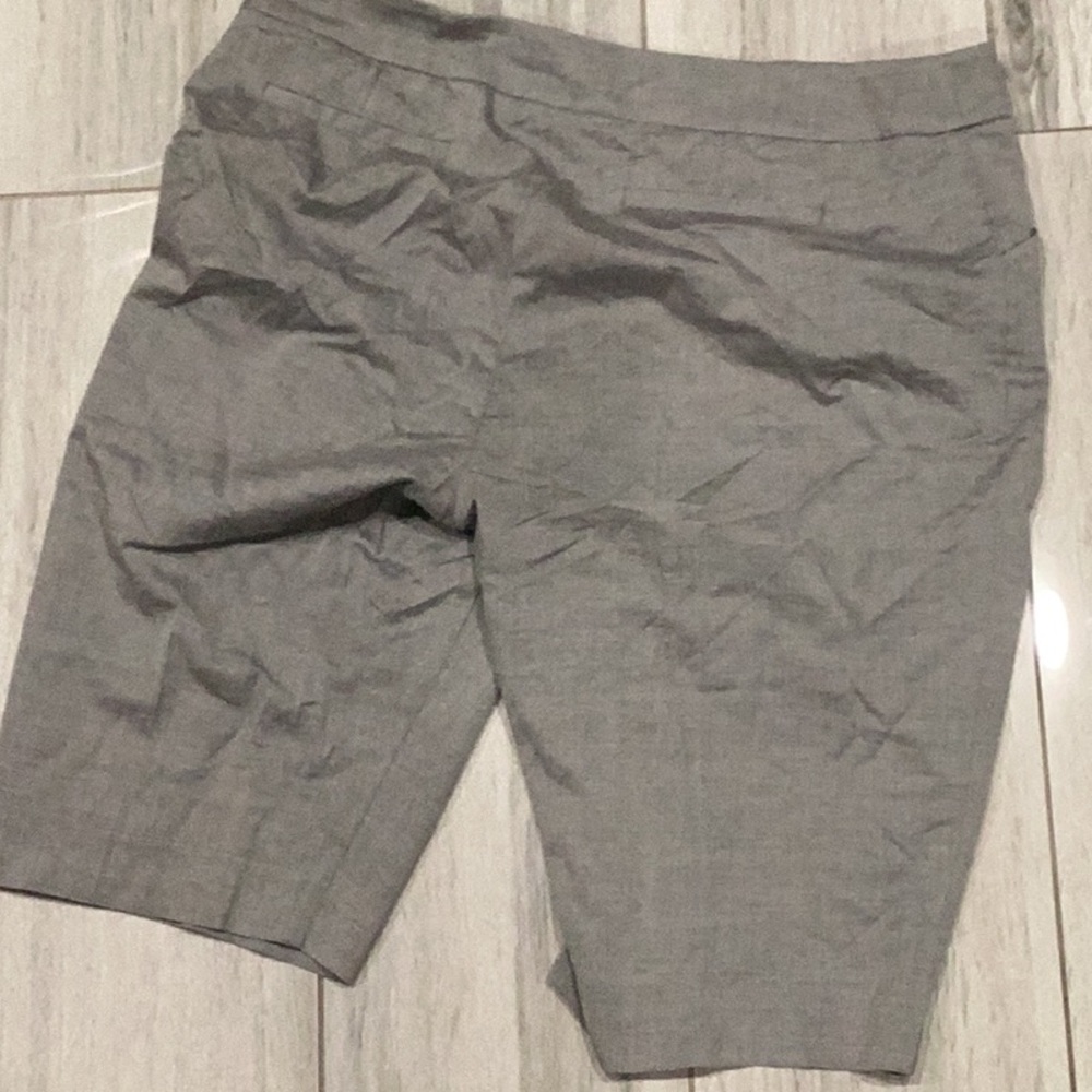 Gray Knee-Length Shorts - Picture 3 of 3